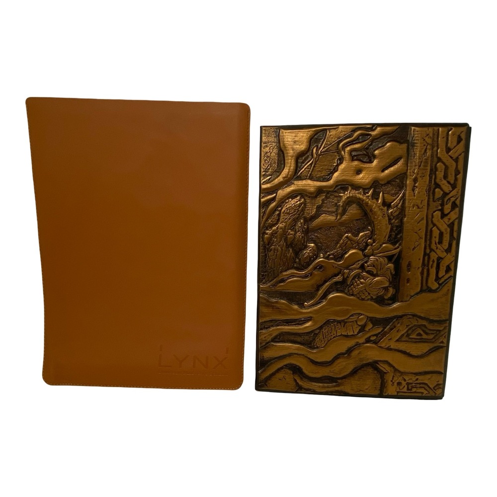 Lynx Dungeon Master‎ Screen Embossed Dragon 4-Panel DM Screen with Sleeve D&D
